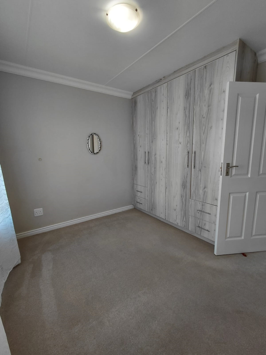 2 Bedroom Property for Sale in Groenkloof Retirement Village Western Cape